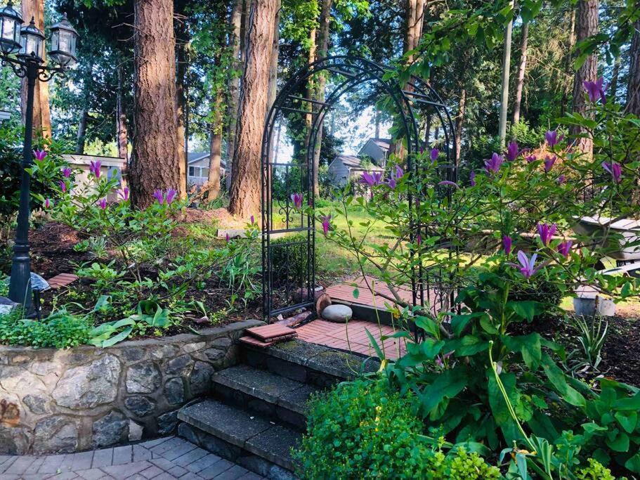 Saanichton Waterfront 2Br Suite With Superb Views エクステリア 写真