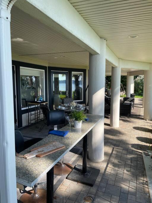 Saanichton Waterfront 2Br Suite With Superb Views エクステリア 写真
