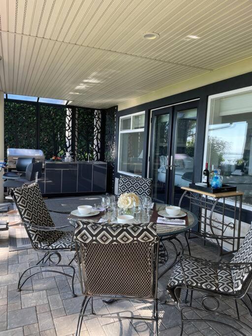 Saanichton Waterfront 2Br Suite With Superb Views エクステリア 写真